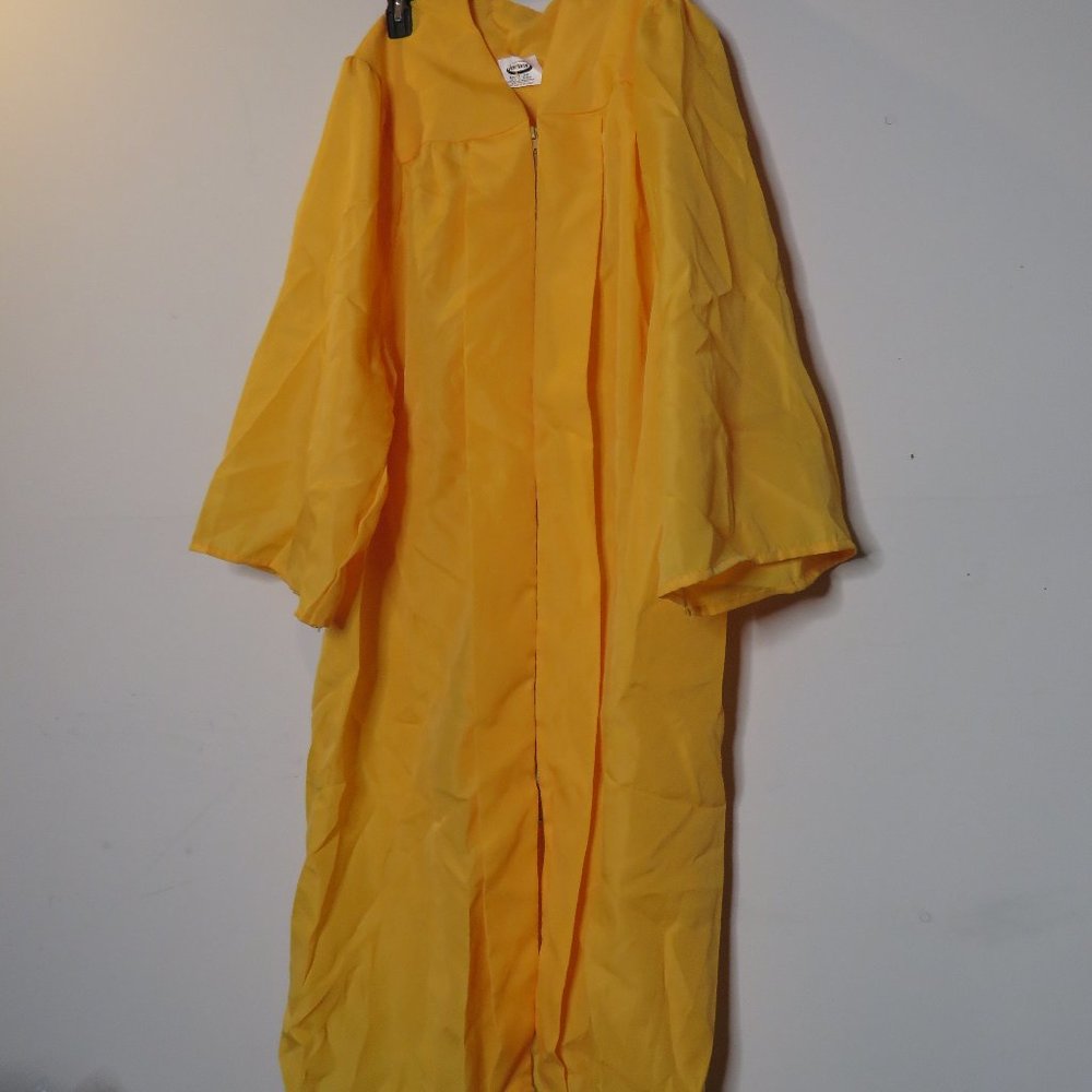 Yellow Graduation Gown 5'4"-5'6"
